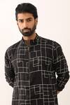 Shop_Son of A Noble Snob_Black 100% Linen Printed Geometric Darsh Square Kurta With Trouser  _Online_at_Aza_Fashions