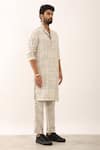 Son Of A Noble Snob Ivory 100% Linen Print Tartan Pranav Checks Kurta Set Online at Aza Fashions Son Of A Noble Snob_Ivory 100% Linen Print Tartan Pranav Checks Kurta Set _Online_at_Aza_Fashions