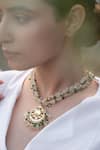 Buy_Do Taara_Green Natural Stones Ornate Bloom Kundan And Onyx Embellished Necklace _at_Aza_Fashions