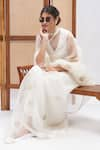 RoohbyRidhimaa_Off White Pure Silk Organza Shwet Saree With Unstitched Blouse Piece _at_Aza_Fashions