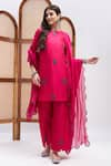 Buy_RoohbyRidhimaa_Magenta Silk Chanderi Embroidery Resham Round Khwabeeda Kurta Set _at_Aza_Fashions