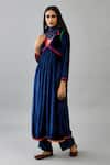Buy_Kora_Blue Silk Velvet Embroidery Floral Applique V Neck Neckline Kurta Set 