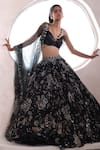 Mahima Mahajan_Black Organza Embellished Sequin Sweetheart Fiza Jaal Print Lehenga Set _Online_at_Aza_Fashions