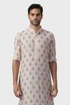 Raghavendra Rathore Jodhpur_Off White Modal Sequins, Embroidery Panch Mahal Damask Kurta _Online_at_Aza_Fashions