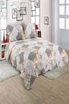 Buy_Quliting Tree_Multi Color Microfiber Print Floral Bloom Quilt With Pillow Covers _at_Aza_Fashions