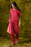 Buy_Latha Puttanna_Magenta Chintamani Silk Hand Embroidered Aari Gold Tangi Kurta And Pant Set _at_Aza_Fashions