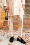 Buy_Abkasa_Peach Katan Silk Embroidery Floral Butti Rosea Kurta With Pant  