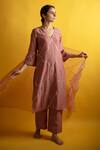 Buy_Avaasya Jaipur_Pink Kurta And Pant- Handloom Chanderi Embroidered Gota Patti V Neck Set _at_Aza_Fashions