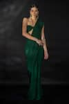 Buy_Nikhil Thampi_Emerald Green Volvo Tasselled Pallu Pre-draped Saree With Blouse  _Online_at_Aza_Fashions