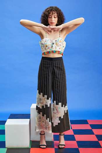 Buy_Shilpi Gupta_Ivory Beads, Embroidery Sweetheart Neck Abstract Thread Corset _at_Aza_Fashions