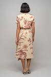 Leh Studios_Off White Wool Round Neck Garden Print T-shirt _Online_at_Aza_Fashions
