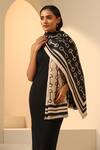 Buy_DUSALA_Black Abstract Esme Woven Stole _at_Aza_Fashions