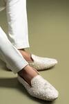 Buy_Paarsh_Ivory Pearl Horse Thread Embroidered Silk Juttis _at_Aza_Fashions