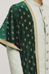 Buy_Aryavir Malhotra_Green Zari And Lace Work Velvet Embroidered Dupatta & Safa Set _Online_at_Aza_Fashions