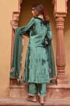 KARAJ JAIPUR_Green Kurta And Pant Velvet Embroidery Aari Round Neck Bullian Leaf Set _Online_at_Aza_Fashions