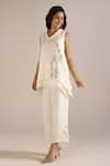 Buy_KAVERI_Off White 100% Linen Hand Honey Suckle Sunset Long Top With Pant  _at_Aza_Fashions