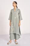 Buy_KAVERI_Green 100% Linen Hand Embroidery Floral V Honey Suckle Fly Free Tunic  _at_Aza_Fashions