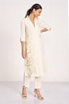 Buy_KAVERI_Off White 100% Linen Embroidered Thread Collared Bamboo Grove Kurta  _at_Aza_Fashions