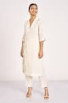 Shop_KAVERI_Off White 100% Linen Embroidered Thread Collared Bamboo Grove Kurta  _at_Aza_Fashions