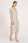 Buy_KAVERI_Grey 100% Linen Embroidered Thread Work V Neck Heart Strings Kurta  _at_Aza_Fashions