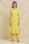 Samyukta Singhania_Yellow Cotton Printed And Embroidered Leaf V Neck Kurta Set _Online_at_Aza_Fashions