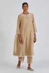 Buy_Lajjoo C_Beige Chanderi Embroidery Fleur Round Neck Binti Ditsy Daisy Kurta With Palazzo _at_Aza_Fashions