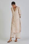 Buy_Lajjoo C_Ivory Silk Embroidered Zardozi V-neck Neva Kurta With Pant _at_Aza_Fashions