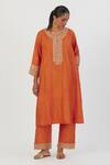 Buy_Lajjoo C_Orange Silk Embroidery Blossom Round Zehra Fleur Kurta With Palazzo _at_Aza_Fashions