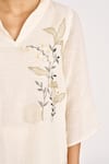 Shop_Kaveri_Off White 100% Linen Hand Embroidered 3d Honey Suckle Fly Free Tunic  _at_Aza_Fashions