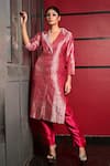 Buy_Pinki Sinha_Pink Banarsi Silk Handwoven Geometric Lapel Collar Long Coat With Pant _at_Aza_Fashions