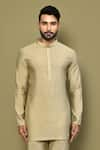 Arihant Rai Sinha_Yellow Cotton Blend Plain Mandarin Collar Solid Kurta _Online_at_Aza_Fashions