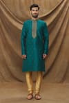 Samyukta Singhania_Blue Kurta Jacquard Banarasi Brocade Botanical Pattern And Churidar Set _Online_at_Aza_Fashions