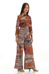 Buy_KoAi_Off White Poplin Cotton Printed Floral Shirt Collar Tropical Pattern _Online_at_Aza_Fashions