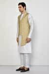 Arihant Rai Sinha_Beige Kurta And Pant Cotton Blend Woven Butti Pattern Bundi Set _at_Aza_Fashions