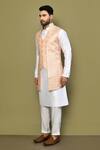 Arihant Rai Sinha_Peach Kurta And Pant Cotton Blend Embroidery Thread Gota Work Bundi & Set _at_Aza_Fashions