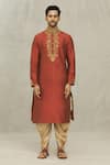 Arihant Rai Sinha_Maroon Kurta Art Silk Embroidered Thread Floral Jaal With Dhoti Pant _at_Aza_Fashions