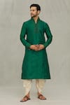 Buy_Arihant Rai Sinha_Green Kurta Art Silk Embroidered Thread Swirl Set _at_Aza_Fashions