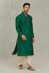 Arihant Rai Sinha_Green Kurta Art Silk Embroidered Thread Swirl Set _Online_at_Aza_Fashions