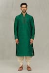 Arihant Rai Sinha_Green Kurta Art Silk Embroidered Thread Swirl Set _at_Aza_Fashions
