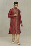 Buy_Arihant Rai Sinha_Maroon Kurta Art Silk Embroidered Dori Vintage Pattern Thread Set _at_Aza_Fashions