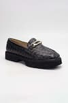 Heel Your Sole_Black Autumn Textured Loafers _Online_at_Aza_Fashions