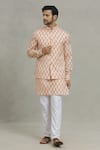 SPRING BREAK_Peach Cotton Digital Printed Flower Bundi And Kurta Set _Online_at_Aza_Fashions