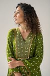 Shop_Label Mansi Nagdev_Green Modal Silk Tie-dye Bandhani V-neck Willow Pattern Kurta With Pant_Online_at_Aza_Fashions
