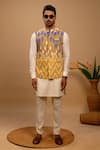 Buy_Agape_Ivory Silk Embroidered Thread Abstract Print Bundi Kurta Set _Online_at_Aza_Fashions