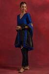 Buy_TIC_Blue Raw Silk Colourblock Gota Work V-neck Sadhna Block Kurta Pant Set _at_Aza_Fashions