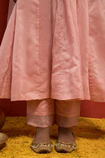 Mithi Supari_Pink Pure Silk Chanderi Embroidered Resham Round Floral Anarkali Set _at_Aza_Fashions