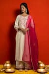 Buy_MITHI SUPARI_Ivory Pure Silk Chanderi Embroidered Resham Round Work Kurta Set _at_Aza_Fashions