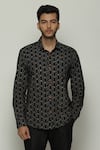 Buy_Abraham & Thakore_Black Poplin Button Down Full Sleeve Shirt  _Online_at_Aza_Fashions