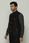 Buy_Abraham & Thakore_Black Silk Stripe Texture Tonal Trupanto Bundi  