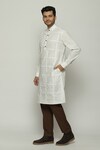 Buy_Abraham & Thakore_Ivory Poplin Pleated Check Long Kurta 